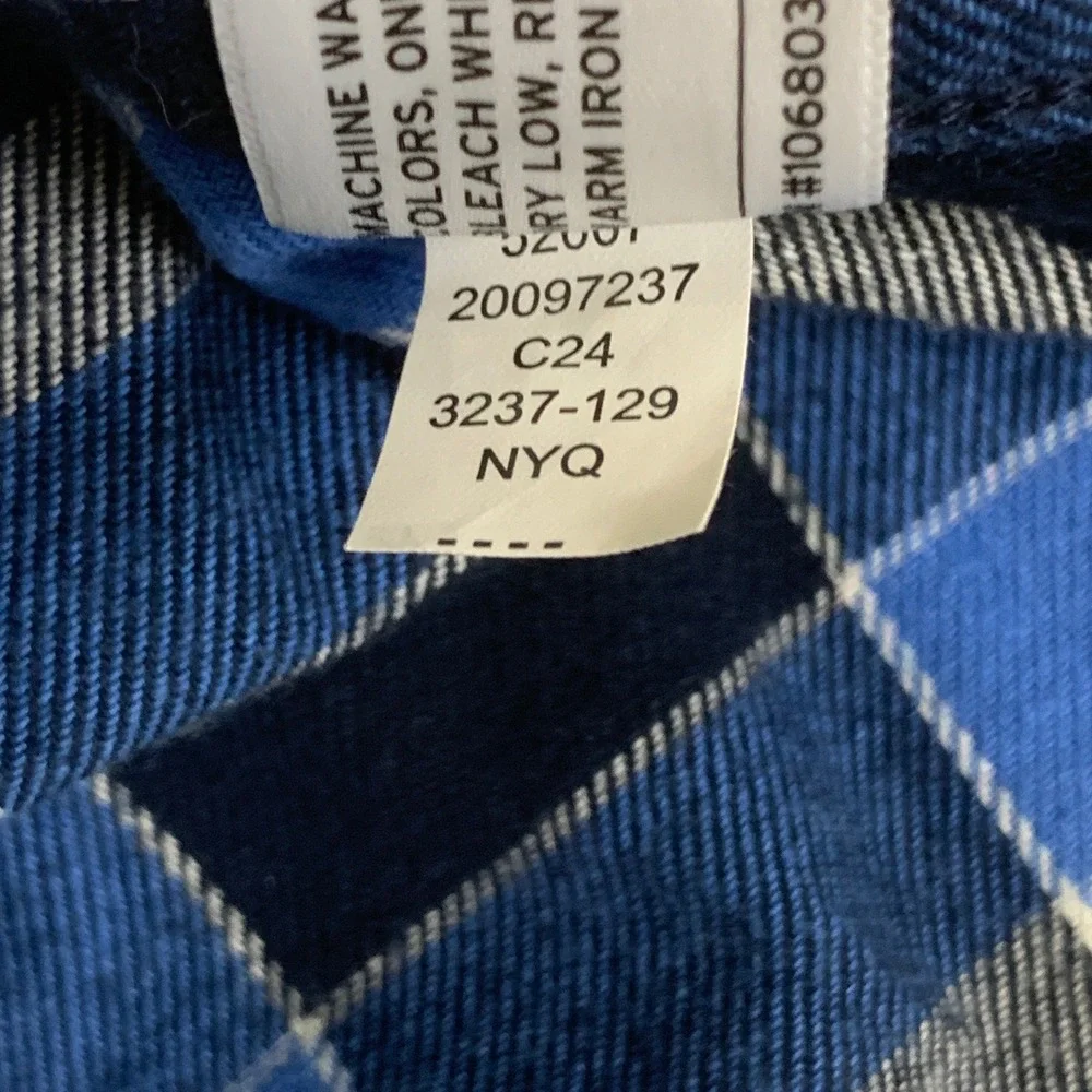 Duluth Trading Free Swingin Flannel Shirt Mens XL Blue Plaid Relaxed Fit NWT